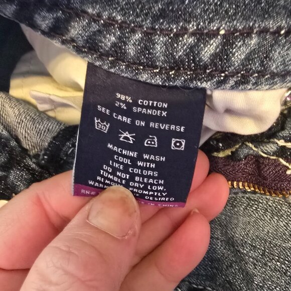 Vigoss  The New York Capri Jeans Size  16 stretch  Length  Inseam 27" - Picture 5 of 7